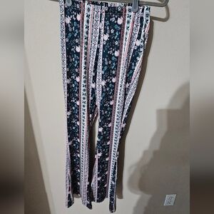 SHEIN Floral Striped Leggings - Black and White